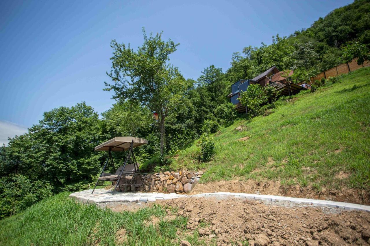 Villa Woodpecker ვუდფექერი Batumi Exterior foto
