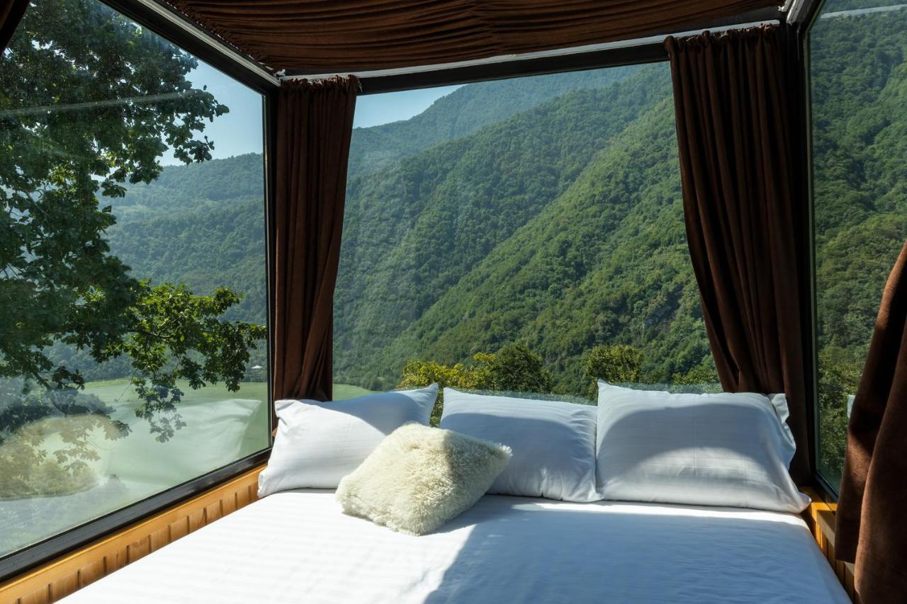 Villa Woodpecker ვუდფექერი Batumi Exterior foto