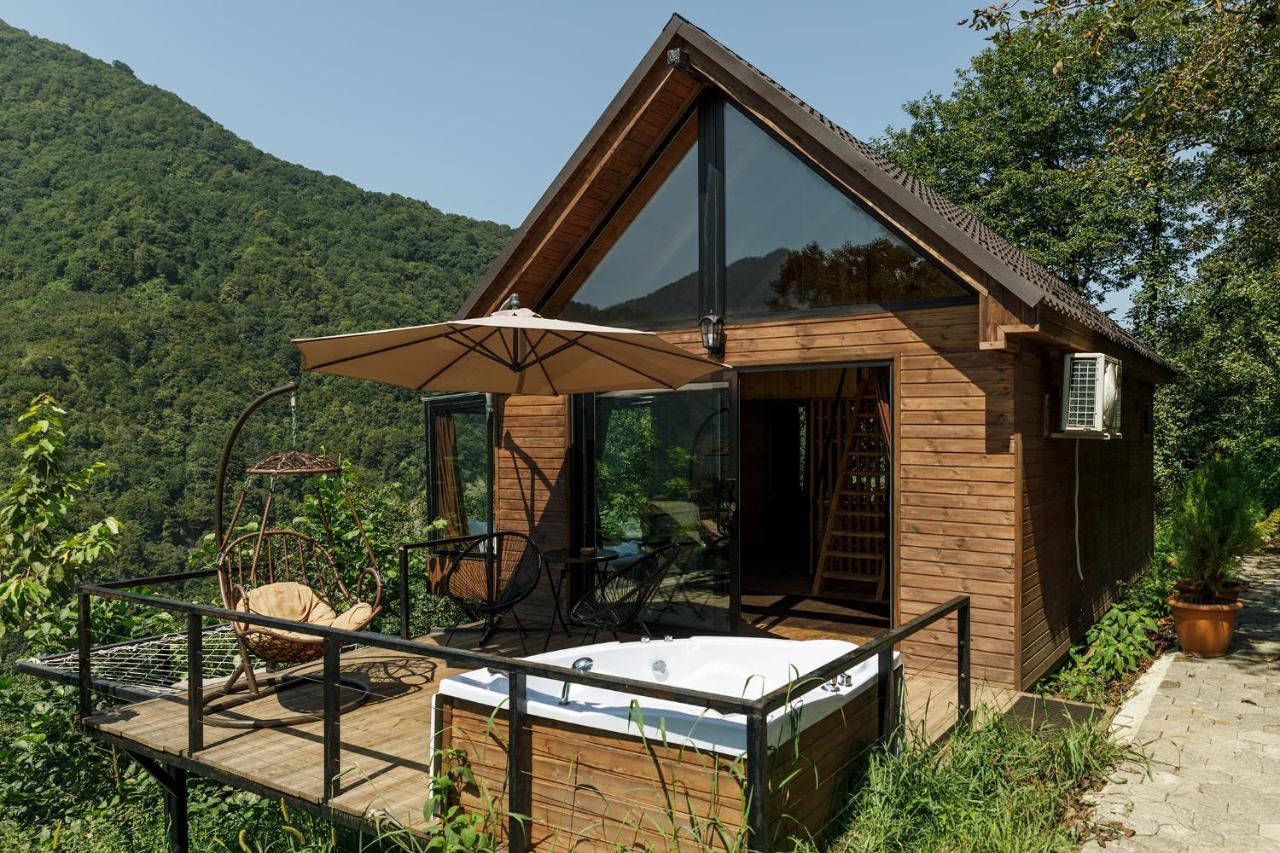 Villa Woodpecker ვუდფექერი Batumi Exterior foto