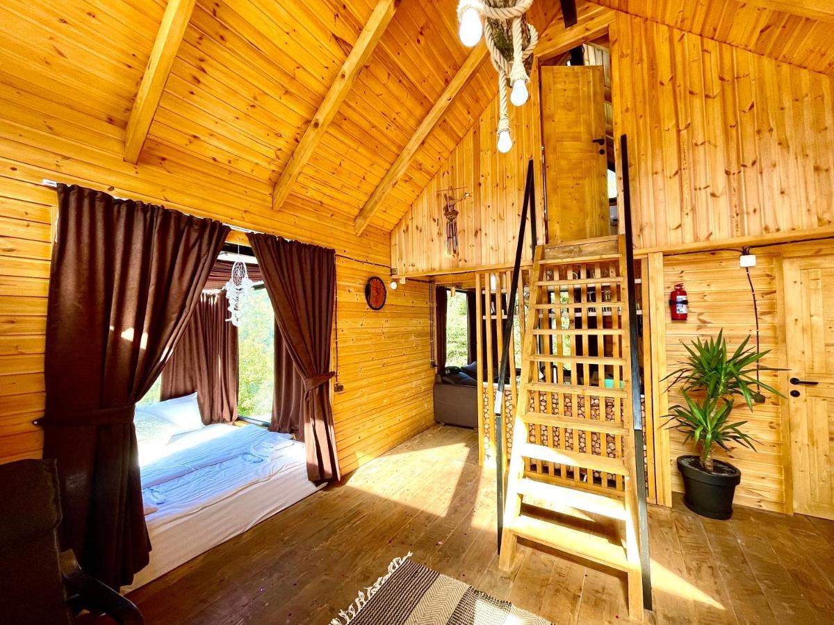 Villa Woodpecker ვუდფექერი Batumi Exterior foto