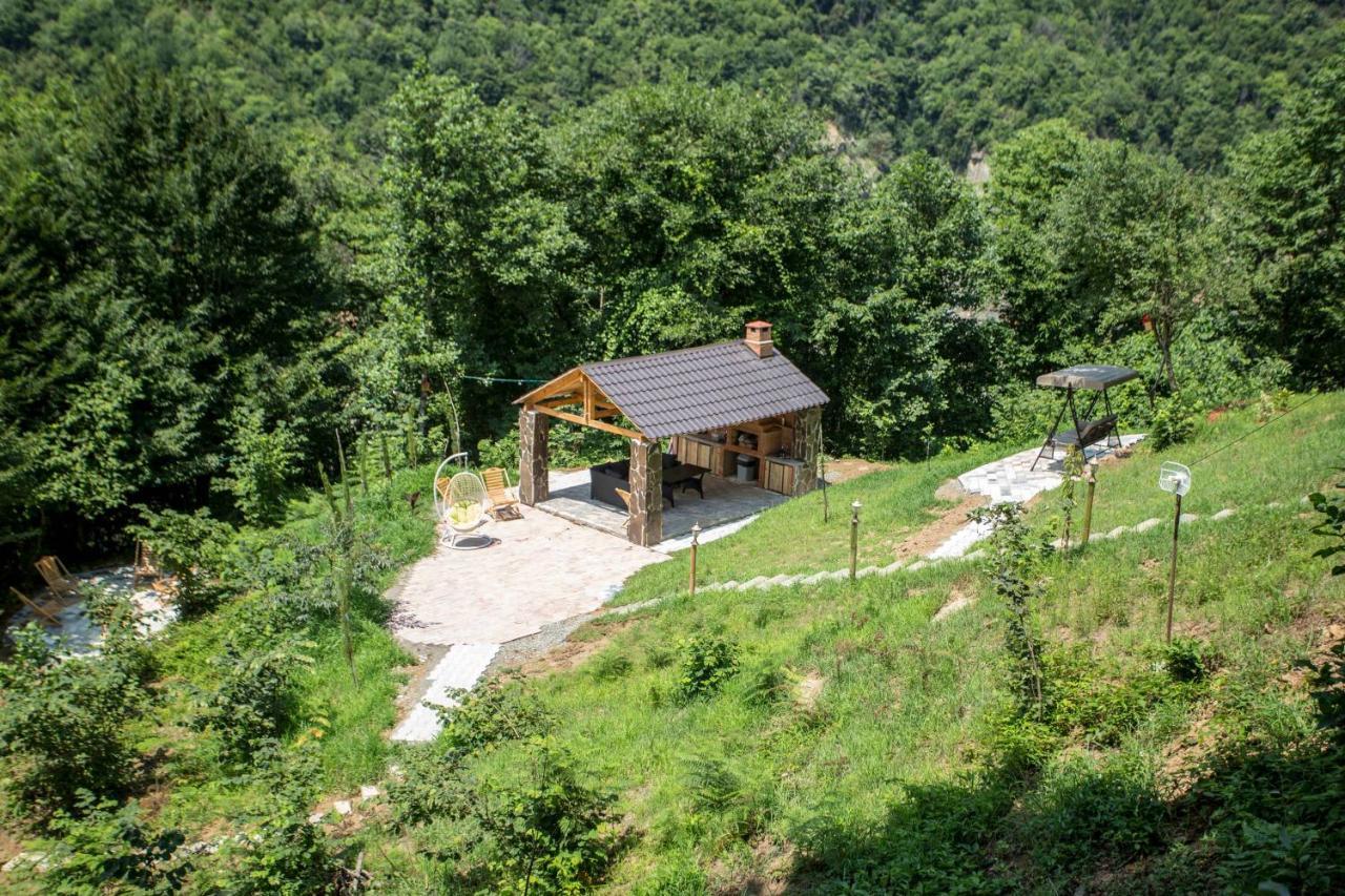 Villa Woodpecker ვუდფექერი Batumi Exterior foto