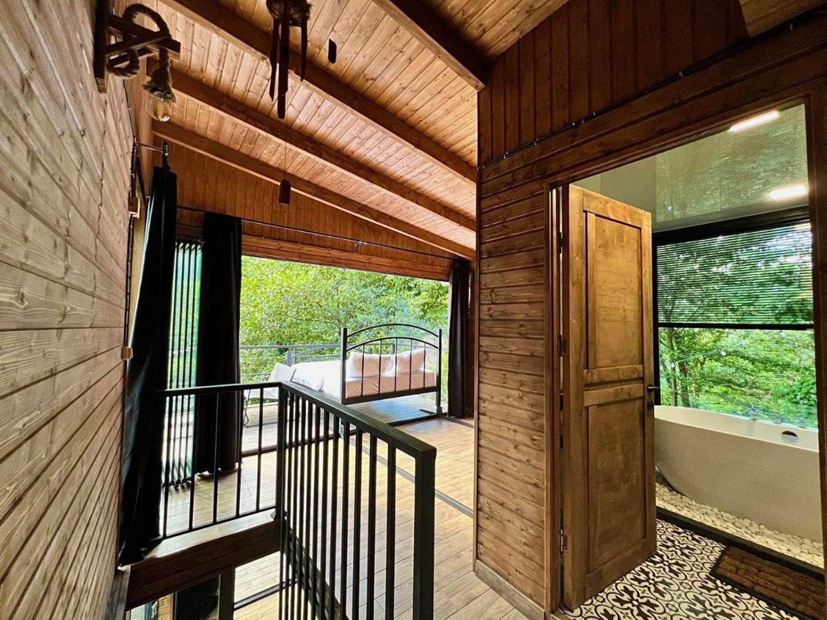 Villa Woodpecker ვუდფექერი Batumi Exterior foto