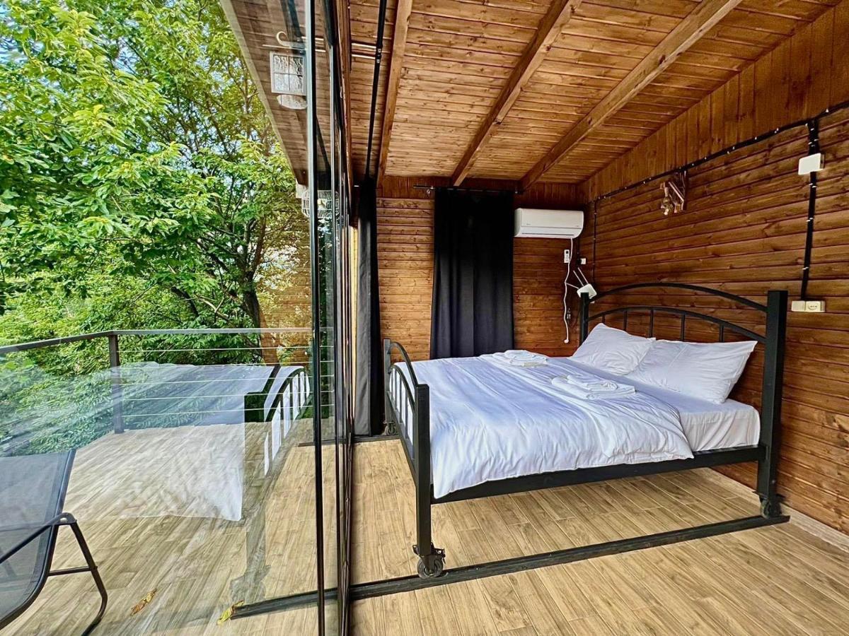 Villa Woodpecker ვუდფექერი Batumi Exterior foto