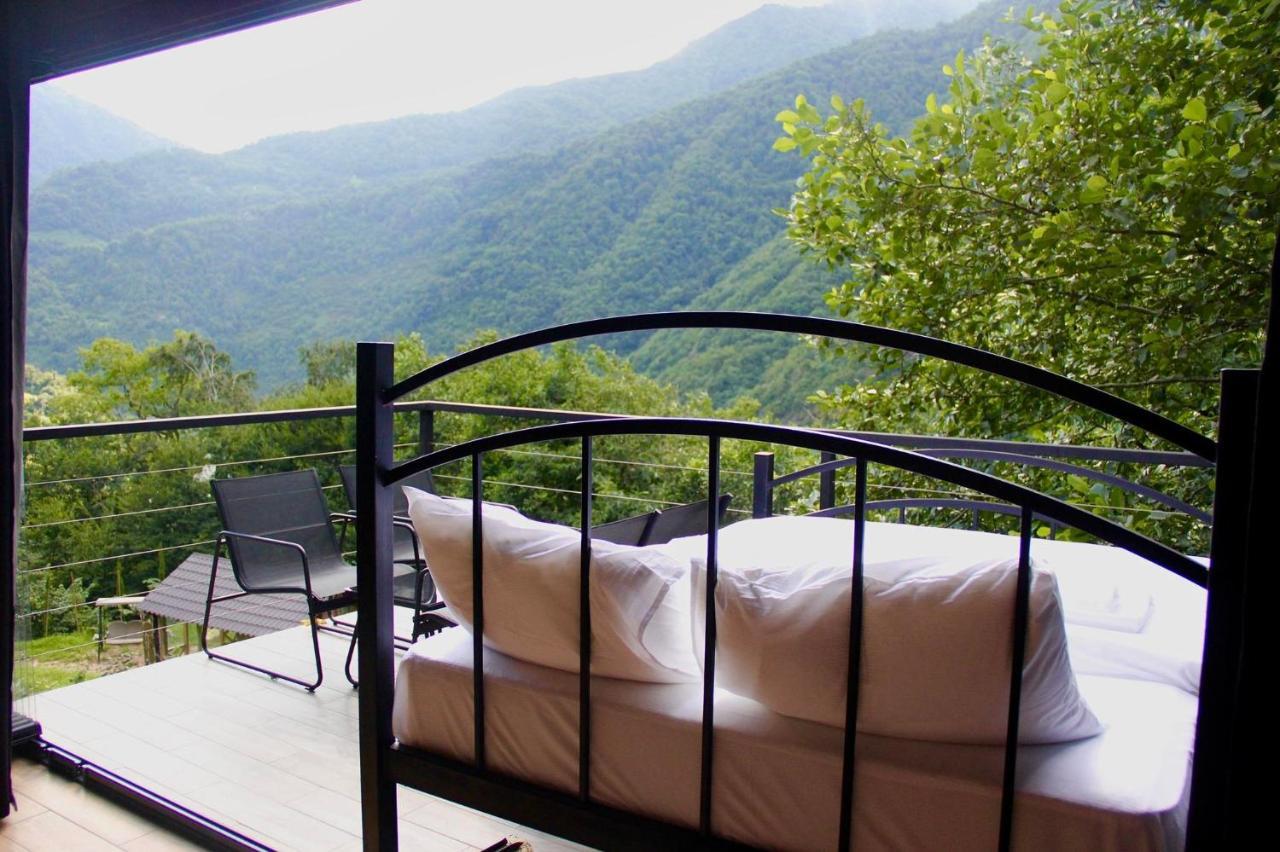 Villa Woodpecker ვუდფექერი Batumi Exterior foto